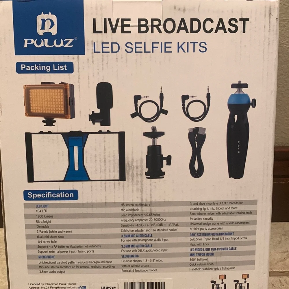 Brand New still in the box Live Broadcast LED Selfie Kit